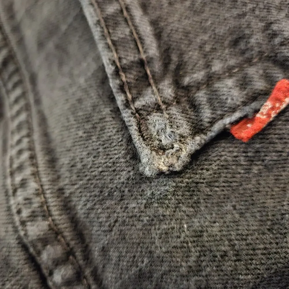 Levi's Men's Regular Fit Jean, 33Wx32L measures 31.5 Black VGUC